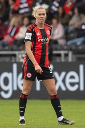 Google Pixel Womens Budnesliga Eintracht Franfurt SV Werder Bremen, 19 10 2025 Laura Freigang Eintracht Frankfurt 10 , clipping, portrait portrait, Eintracht Franfurt SV Werder Bremen, Frankfurt, Stadion am Brentanobad, 19 10 2025 Copyright: xBEAUTIFULxSPORTS Gawlikx