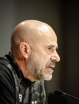 EINDHOVEN - PSV coach Peter Bosz during a press conference, PK, Pressekonferenz ahead of the Champions League match against SSC Napoli. ANP ROBIN VAN LONKHUIJSEN xVIxANPxSportx xxANPxIVx 539775337 originalFilename: 539775337.jpg