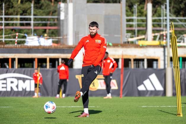 Soccer, Men, Season 2025 2026, 1 Bundesliga, 1 FC Union Berlin, Training, Oliver Burke 1 FC Union Berlin , 20 10 2025, Copyright: xMatthiasxKochx