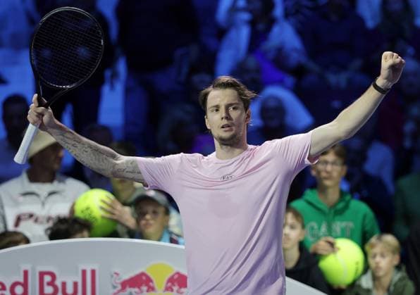 TENNIS - ATP, Tennis Herren Erste Bank Open VIENNA,AUSTRIA,20.OCT.25 - TENNIS - ATP World Tour, Erste Bank Open. Image shows the rejoicing of Alexander Bublik (KAZ).  GEPAxpictures xWalterxLuger