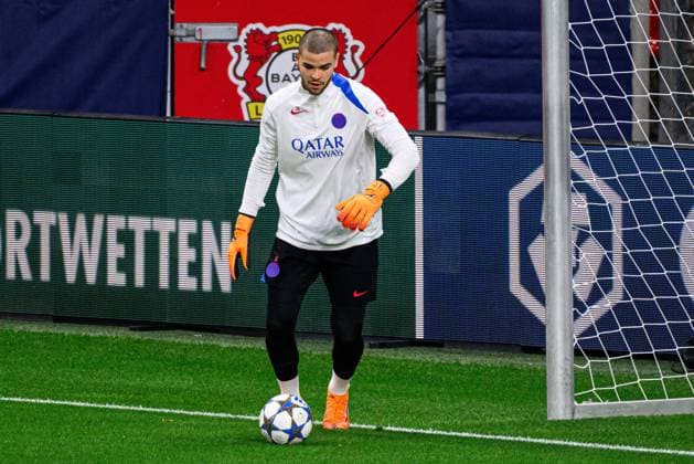 LEVERKUSEN, GERMANY - 20 OCTOBER, 2025: Lucas Chevalier - UEFA Champions League, MD-1, Practice PSG at BayArena.  Copyright: xx