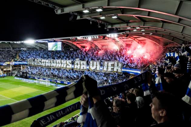 251020 IFK Göteborg supporters with a tifo before the football match in Allsvenskan between IFK Göteborg and Mjällby on October 20, 2025 in Gothenburg  Copyright: MICHAELxERICHSEN BB251020MI009