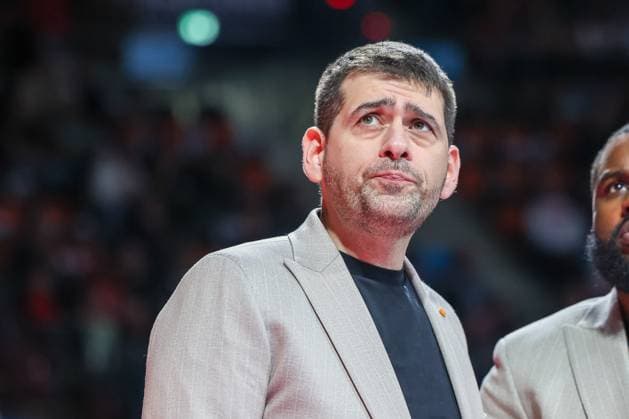 Konstantinos Papazoglou Basketball Loewen Braunschweig, Head Coach before the game, GER, FC Bayern Basketball vs Basketball Loewen Braunschweig, Basketball, BBL Pokal, Round of 16, Season 2025 2026, 20 10 2025, GER, FC Bayern Basketball vs Basketball Loewen Braunschweig, Basketball, BBL Pokal, Round of 16, Season 2025 2026, 20 10 2025 Muenchen Copyright: xEibner-Pressefoto JennixMaulx EP_JML