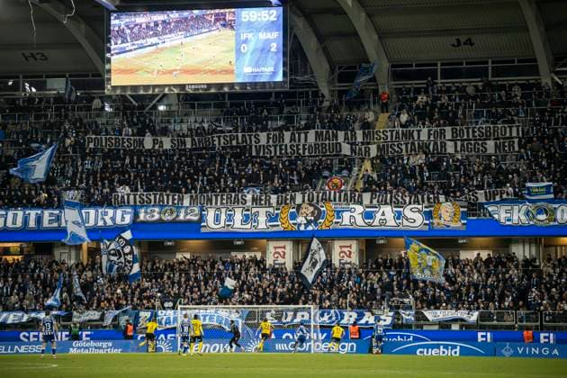 251020 IFK Göteborg supporters with banners during the Allsvenskan football match between IFK Göteborg and Mjällby on October 20, 2025 in Gothenburg  Copyright: CARLxSANDIN BB251020CS031