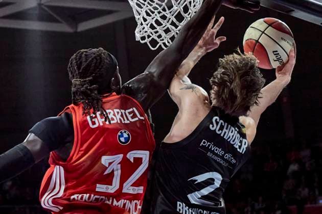 German Basketball BBL Cup, FC Bayern Munich Basketball vs Basketball Löwen Braunschweig, Munich FC Bayern Basketball, Braunschweig Basketball Löwen, 2025 10 20 in Munich BMW Park SCHRÖDER Benjamin Basketball Löwen Braunschweig Small Forward Nr 2 BRA2 , GABRIEL Wenyen FC Bayern Basketball C Nr32 FCBB32 sportworld Munich BMW Park Bayern Germany