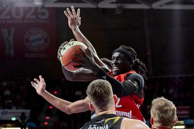 German Basketball BBL Cup, FC Bayern Munich Basketball vs Basketball Lions Braunschweig, Munich FC Bayern Basketball, Braunschweig Basketball Lions, 2025 10 20 in Munich BMW Park GABRIEL Wenyen FC Bayern Basketball C Nr32 FCBB32 sportworld Munich BMW Park Bayern Germany