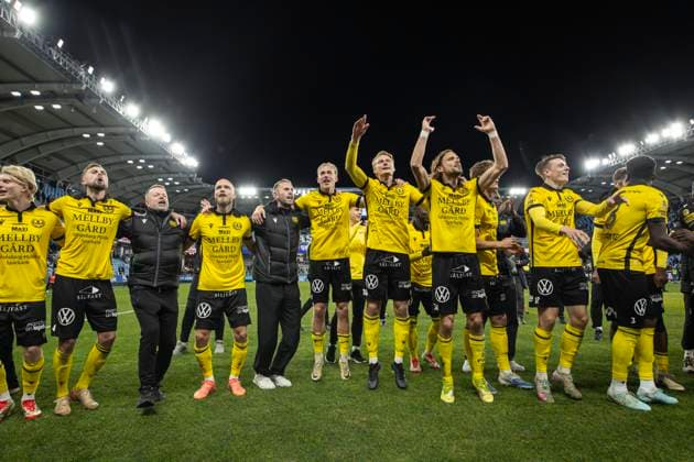 251020 Mjällbys players cheer after the football match in Allsvenskan between IFK Göteborg and Mjällby on October 20, 2025 in Gothenburg  Copyright: MICHAELxERICHSEN BB251020MI046