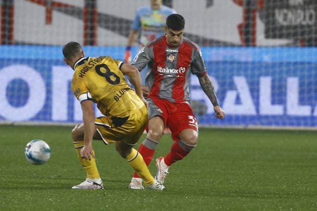 Cremonese Martin Payero makes an attempt to score during the Serie A soccer match between Cremonese and Udinese at the Giovanni Zini in Turin, north west Italy - Lunedi , Ottobre 20, 2025. - Soccer .  Copyright: xAlbertoxMariani LaPressex