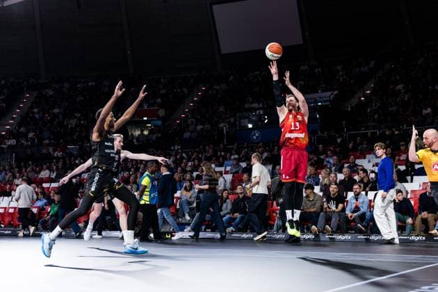 BBL Cup, FC Bayern Munich Basketball Lions Braunschweig 20 10 2025 Andreas Andi Obst FC Bayern Munich, 13 threes, three-point shot BBL Cup, FC Bayern Munich Basketball Lions Braunschweig Munich, BMW Park on 20 10 2025 Copyright: xBEAUTIFULxSPORTS Wunderlx
