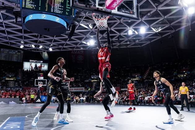 BBL Cup, FC Bayern Munich Basketball Lions Braunschweig 20 10 2025 Wenyen Gabriel FC Bayern Munich, 32 dunkt BBL Cup, FC Bayern Munich Basketball Lions Braunschweig Munich, BMW Park on 20 10 2025 Copyright: xBEAUTIFULxSPORTS Wunderlx