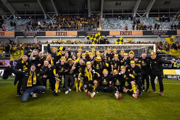 251020 Mjällbys players cheer after the football match in Allsvenskan between IFK Göteborg and Mjällby on October 20, 2025 in Gothenburg  Copyright: MICHAELxERICHSEN BB251020MI057