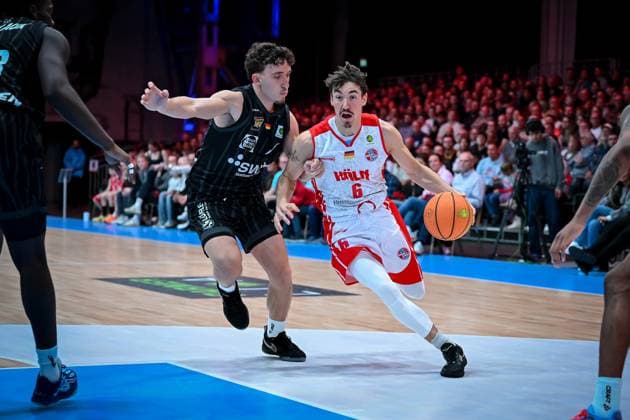 Barmer 2 Basketball Bundesliga ProA Rheinstars Köln vs Tigers Tübingen, 20 10 2025 Jasper Günther RheinStarsKöln 6 , Barmer 2 Basketball Bundesliga ProA Rheinstars Köln vs Tigers Tübingen on 20 10 2025 at Motorworld Köln in Cologne North Rhine-Westphalia Copyright: xBEAUTIFULxSPORTS Mueller-Laschetx