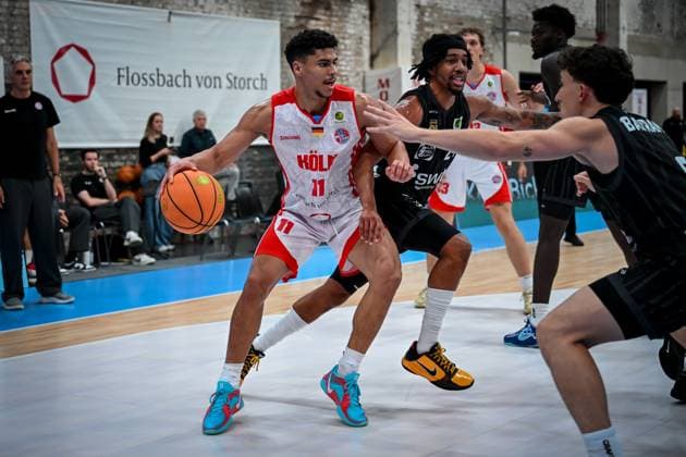 Barmer 2 Basketball Bundesliga ProA Rheinstars Köln vs Tigers Tübingen, 20 10 2025 Timothy Nehemiah Davis RheinStarsKöln 11 , Barmer 2 Basketball Bundesliga ProA Rheinstars Köln vs Tigers Tübingen on 20 10 2025 at Motorworld Köln in Cologne North Rhine-Westphalia Copyright: xBEAUTIFULxSPORTS Mueller-Laschetx