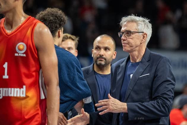 Head coach Gordon Herbert FC Bayern Basketball says goodbye, FC Bayern Basketball vs Basketball Loewen Braunschweig, BBL Pokal, Round of 16, 20 10 2025 Munich Bavaria Germany Copyright: xkolbert-press UlrichxGamelx