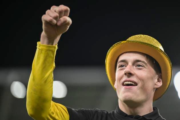 251020 Mjällbys Viktor Gustafson cheers after the football match in Allsvenskan between IFK Göteborg and Mjällby on October 20, 2025 in Gothenburg  Copyright: MATHIASxBERGELD BB251020MB123