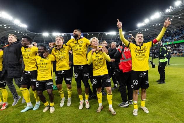 251020 Mjällbys players cheer after the football match in Allsvenskan between IFK Göteborg and Mjällby on October 20, 2025 in Gothenburg  Copyright: MICHAELxERICHSEN BB251020MI093