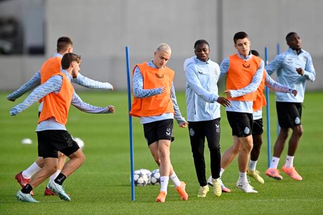 Bayern Munchen v Club Brugge - UEFA Champions League Media Activities 21 10 2025 WESTKAPELLE, BELGIUM - OCTOBER 21 : Siquet Hugo defender of Club Brugge and Diakhon Mamadou forward of Club Brugge pictured during a training session ahead of the UEFA Champions League 2025 26 League Phase MD3 match between Bayern Munchen and Club Brugge on October 21, 2025 in Westkapelle, Belgium, 21 10 2025 Westkapelle Belgium  Copyright: xNicoxVereeckenx
