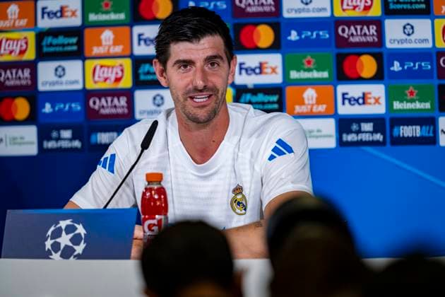 Real Madrid C.F. Training Session And press conference, PK, Pressekonferenz - UEFA Champions League 2025 26 League Phase MD3 Thibaut Courtois of Real Madrid speaks during the press conference ahead of the UEFA Champions League 2024 25 match against Juventus FC at Ciudad Real Madrid on October 21, 2025 in Valdebebas, Spain. Valdebebas Ciudad Real Madrid Madrid Spain Copyright: xAlbertoxGardinx AGardin_20251021_Foot_Champions_Real_Madrid_PC_0623