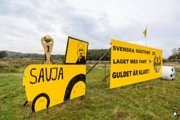 Football, Sweden, Greetings to Swedens new champions Mjällby AIF