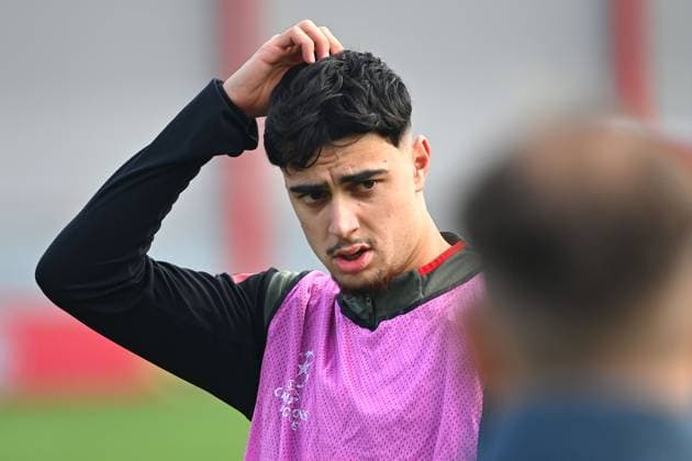 Aleksandar PAVLOVIC Bayern Muenchen , skeptical, Portrait,Portraet Final training on 21 10 2025 Football Champions League,Season 2025 26 FC Bayern Muenchen Club Bruegge