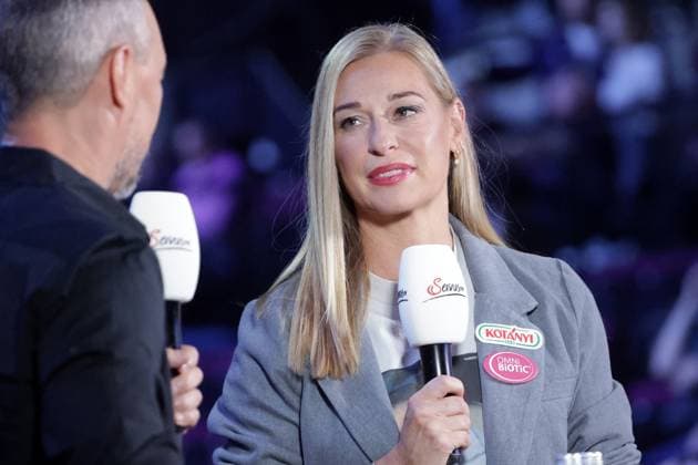 TENNIS - ATP, Tennis Herren Erste Bank Open VIENNA,AUSTRIA,21.OCT.25 - TENNIS - ATP World Tour, Erste Bank Open. Image shows presenter Barbara Schett (Servus TV).  GEPAxpictures xWalterxLuger