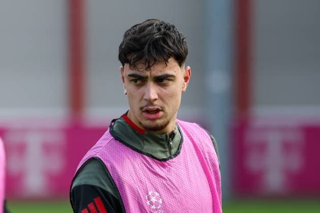 Aleksandar Pavlovic FC Bayern Muenchen, 45 , GER, Final training, FC Bayern Muenchen, Football, UEFA Champions League, League phase, Matchday 3, 2025 2026 season, 21 10 2025, GER, Final training, FC Bayern Muenchen, Football, UEFA Champions League, League phase, Matchday 3, 2025 2026 season, 21 10 2025 Muenchen Copyright: xEibner-Pressefoto JennixMaulx EP_JML
