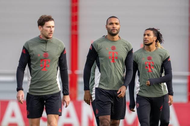 Leon Goretzka 8 FC Bayern Muenchen , Jonathan Tah 4 FC Bayern Muenchen , Michael Olise 17 FC Bayern Muenchen during final training, Final training, FC Bayern Muenchen vs Club Brugge, Football, Champions League, 21 10 2025 Muenchen Bayern Germany Copyright: xkolbert-press MarcxMarasescux