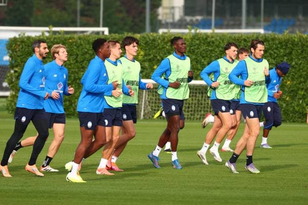 October 21, 2025, Zingonia, Lombardia: Atalanta™s players during a training session on the eve of the UEFA Champions League soccer match between Atalanta BC and SK Slavia Praha at Bortolotti Training Center in Zingonia, Italy, 21 October 2025. .ANSA MICHELE MARAVIGLIA. Soccer: Champions League; Atalanta-Slavia Praga  - ZUMAa110 20251021_zaf_a110_018 Copyright: xMichelexMaravigliax