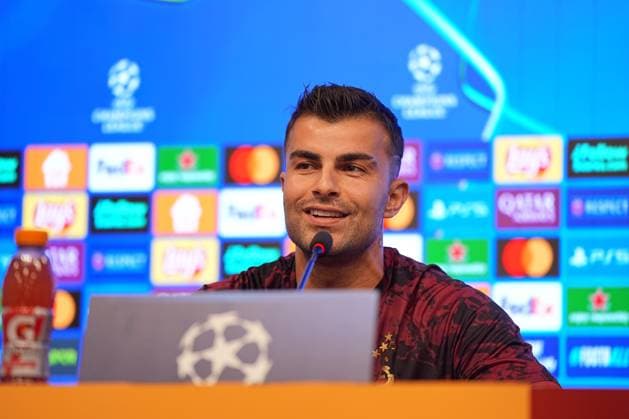 Ahead of Galatasaray and Bodo Glimt - UEFA Champions League ISTANBUL, TURKIYE - OCTOBER 21: Abdulkerim Bardakci of Galatasaray attends a press conference, PK, Pressekonferenz at Kemerburgaz Metin Oktay Facilities ahead of UEFA Champions League football match between Galatasaray and Bodo Glimt in Istanbul, Turkiye on October 21, 2025. Adem Kutucu Anadolu Istanbul Turkey. Editorial use only. Please get in touch for any other usage.  Copyright: x2025xAnadoluxAdemxKutucux