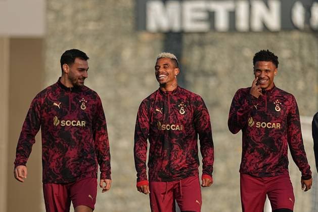 Ahead of Galatasaray and Bodo Glimt - UEFA Champions League ISTANBUL, TURKIYE - OCTOBER 21: Mario Lemina (C) of Galatasaray attends the training session at Kemerburgaz Metin Oktay Facilities ahead of UEFA Champions League football match between Galatasaray and Bodo Glimt in Istanbul, Turkiye on October 21, 2025. Adem Kutucu Anadolu Istanbul Turkey. Editorial use only. Please get in touch for any other usage.  Copyright: x2025xAnadoluxAdemxKutucux