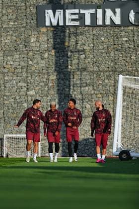 Ahead of Galatasaray and Bodo Glimt - UEFA Champions League ISTANBUL, TURKIYE - OCTOBER 21: Mario Lemina (2nd L) of Galatasaray attends the training session at Kemerburgaz Metin Oktay Facilities ahead of UEFA Champions League football match between Galatasaray and Bodo Glimt in Istanbul, Turkiye on October 21, 2025. Adem Kutucu Anadolu Istanbul Turkey. Editorial use only. Please get in touch for any other usage.  Copyright: x2025xAnadoluxAdemxKutucux