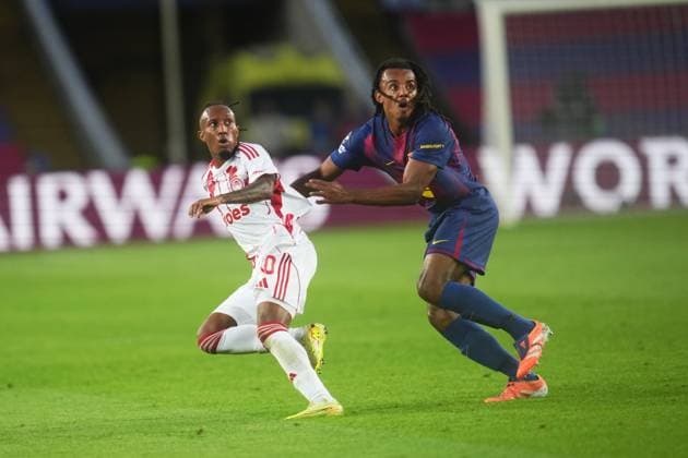 during the UEFA Champions League match, between FC Barcelona, Barca and Olympiacos FC, Lluis Companys Stadium on October 21, 2025 in Barcelona, Spain. (Photo by Bagu Blanco PRESSIN).. Copyright: xBaguxBlancox xPRESSINx