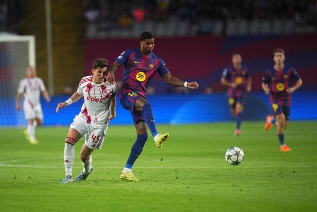 during the UEFA Champions League match, between FC Barcelona, Barca and Olympiacos FC, Lluis Companys Stadium on October 21, 2025 in Barcelona, Spain. (Photo by Bagu Blanco PRESSIN).. Copyright: xBaguxBlancox xPRESSINx