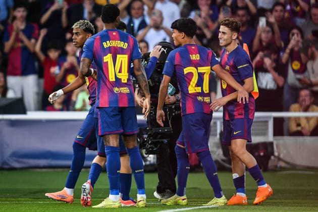 October 21, 2025, Barcelona, Spain, Spain: Fermin LOPEZ of Barcelona celebrate his goal with teammates during the UEFA Champions League, League Phase MD3 match between FC Barcelona, Barca and Olympiakos FC at Estadi Olimpic Lluis Companys on October 21, 2025 in Barcelona, Spain. Barcelona Spain - ZUMAm308 20251021_zsp_m308_001 Copyright: xMatthieuxMirvillex
