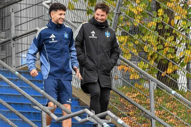 Glatzel Robert HSV on the way to the training ground Germany , Hamburg , Volksparkstadion , Training ground soccer , 1 Bundesliga , Training of Hamburger SV