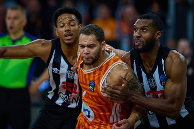 GER, ratiopharm ulm vs Besiktas GAIN Istanbul, basketball, 4th round, BKT EuroCup, 2025 2026 season, 21 10 2025 GER, ratiopharm ulm vs Besiktas GAIN Istanbul, basketball, 4th round, BKT EuroCup, 2025 2026 season, 21 10 2025 New Ulm Copyright: xEibner-Pressefoto GeraldxOelze-dexStoppanyx EP_ODS