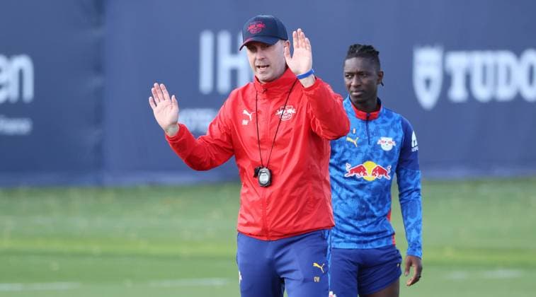 Leipzig, 21 10 2025, Red Bull training center at Cottaweg, Academy, Football, Rasenballsport Leipzig, Training RB Leipzig, In the picture coach Ole Werner, RB Leipzig ,