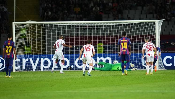 during the UEFA Champions League match, between FC Barcelona, Barca and Olympiacos FC, Lluis Companys Stadium on October 21, 2025 in Barcelona, Spain. (Photo by Bagu Blanco PRESSIN).. Copyright: xBaguxBlancox xPRESSINx