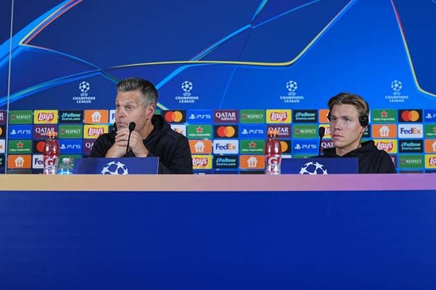 Ahead of Galatasaray and Bodo Glimt - UEFA Champions League ISTANBUL, TURKIYE - OCTOBER 21: Head Coach of Bodo Glimt Kjetil Knutsen (L) and Bodo Glimt player Jens Petter Hauge (R) attend a press conference, PK, Pressekonferenz at RAMS Park ahead of UEFA Champions League football match between Galatasaray and Bodo Glimt in Istanbul, Turkiye on October 21, 2025. Adem Kutucu Anadolu Istanbul Turkey. Editorial use only. Please get in touch for any other usage.  Copyright: x2025xAnadoluxAdemxKutucux