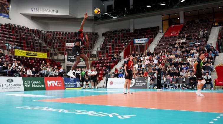 BAU 21 10 2025 Ludwigsburg Volleyball Barock Volleys MTV Ludwigsburg vs SVG Lüneburg, Nyherowo Omene LB, left