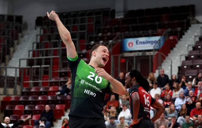 BAU 21 10 2025 Ludwigsburg Volleyball Barock Volleys MTV Ludwigsburg vs SVG Lüneburg, Jeffrey Klok LB cheers