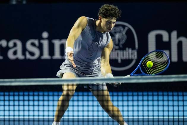 21st October 2025; St. Jakobshalle, Basel, Switzerland; 2025 ATP, Tennis Herren Swiss Indoor Tennis Day 3; Ben Shelton (USA) in action during the match against Kamil Majchrzak (POL) in the first round  DavidxEmm