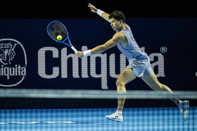 21st October 2025; St. Jakobshalle, Basel, Switzerland; 2025 ATP, Tennis Herren Swiss Indoor Tennis Day 3; Ben Shelton (USA) in action during the match against Kamil Majchrzak (POL) in the first round  DavidxEmm