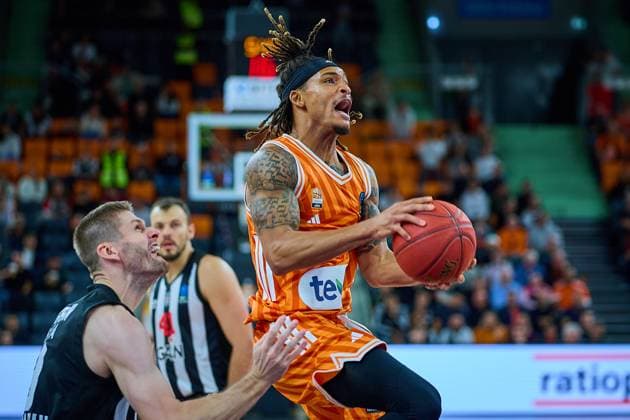 GER, ratiopharm ulm vs Besiktas GAIN Istanbul, basketball, 4th round, BKT EuroCup, 2025 2026 season, 21 10 2025 GER, ratiopharm ulm vs Besiktas GAIN Istanbul, basketball, 4th round, BKT EuroCup, 2025 2026 season, 21 10 2025 New Ulm Copyright: xEibner-Pressefoto GeraldxOelze-dexStoppanyx EP_ODS