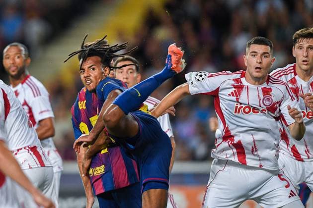 FC Barcelona, Barca v OLIMPIACOS FC OLIMPIC STADIUM LLUIS COMPANYS. MONTJUIC,BARCELONA. October 21,2025 FC BARCELONA vs OLIMPIACOS FC October 21,2025 Jules Kounde (23) of FC Barcelona during the soccer match corresponding to the third match of the group stage of the UEFA Champions League between FC Barcelona and Olimpiacos FC at Olimpic Stadium Lluis Companys of MontjuÃ¯c in Barcelona, Spain. Barcelona ESP Copyright: xS.xRosx