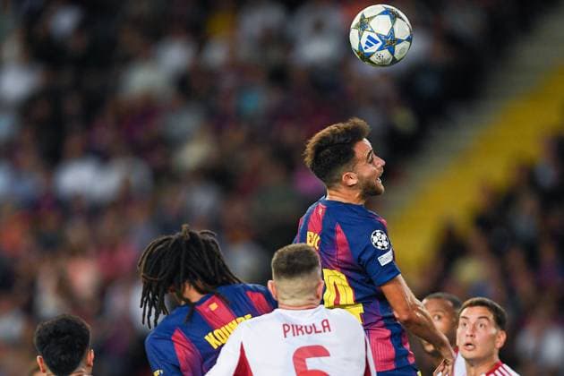 FC Barcelona, Barca v OLIMPIACOS FC OLIMPIC STADIUM LLUIS COMPANYS. MONTJUIC,BARCELONA. October 21,2025 FC BARCELONA vs OLIMPIACOS FC October 21,2025 Eric Garcia (24) of FC Barcelona during the soccer match corresponding to the third match of the group stage of the UEFA Champions League between FC Barcelona and Olimpiacos FC at Olimpic Stadium Lluis Companys of MontjuÃ¯c in Barcelona, Spain. Barcelona ESP Copyright: xS.xRosx