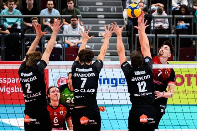 Ludwigsburg Bundesliga 25 26 MTV Ludwigsburg SVG Lueneburg f li Daniel Gruvaeus Lueneburg , Joscha Kunstmann Lueneburg , Santeri Vaelimaa Lueneburg , Tim Koepfli Köpfli Ludwigsburg Ludwigsburg MHP Arena Baden Württemberg Germany