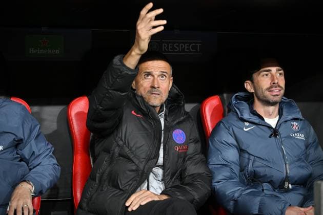 Coach Luis Enrique Paris Saint Germain 21 10 2025, Football, UEFA Champions League 2025 2026, Matchday 3, Bayer 04 Leverkusen Paris St Germain UEFA regulations prohibit any use of photographs as image sequences and or quasi video Leverkusen BayArena Nordrhein Westfalen Germany Team2