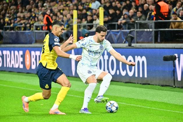 Royale Union Saint-Gilloise v Inter Milan - UEFA Champions League BRUSSELS, BELGIUM - OCTOBER 21 : Khalaili Anan midfielder of Union Saint-Gilloise, Augusto Carlos defender of FC Internazionale Milano in action during the UEFA Champions League 2025 26 League Phase MD3 match between Royale Union Saint-Gilloise and Inter Milan on October 21, 2025 in Brussels, Belgium, 21 10 2025 Brussels Belgium  Copyright: xPeterxDexVoechtx