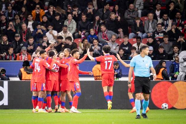 UEFA Champions League, Bayer 04 Leverkusen vs Paris Saint Germain, 21 10 2025 LEVERKUSEN, GERMANY OCTOBER 21 Willian Pacho Paris St Germain, 51 scores 0 1 early during the UEFA Champions League match on gameday 3 between Bayer 04 Leverkusen vs Paris Saint Germain at BayArena on October 21, 2025 in Leverkusen, Germany DFL REGULATIONS PROHIBIT ANY USE OF PHOTOGRAPHS AS IMAGE SEQUENCES AND OR QUASI VIDEO Copyright: xBEAUTIFULxSPORTS AxelxKohringx